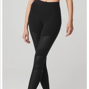 ALO high waisted motto leggings